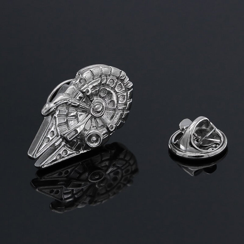 Star Wars Millennium Falcon Brooch Display Image