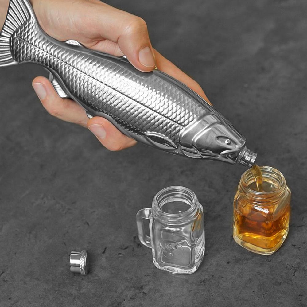 Fish Hip Flask Gift Set For Men Stainless Steel Fishing Demonstration